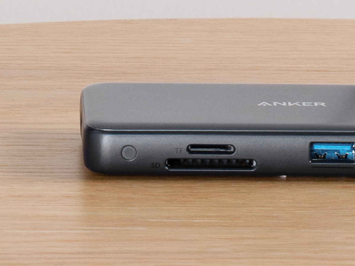 5_usb-c-hub-a83830a2-anker-powerexpand-8-u-1-usb-c-pd-10gbps-datahub-b2c-un-siva-iteracija-2-200162